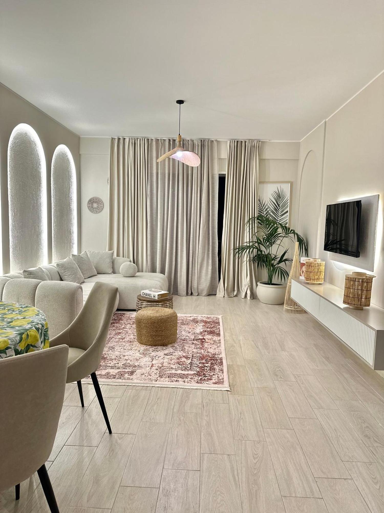 Lungomare Luxury Sea View Apartaments Vlore Exterior photo