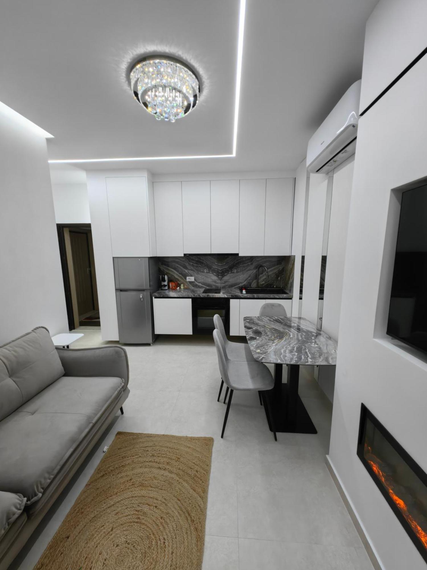Lungomare Luxury Sea View Apartaments Vlore Room photo